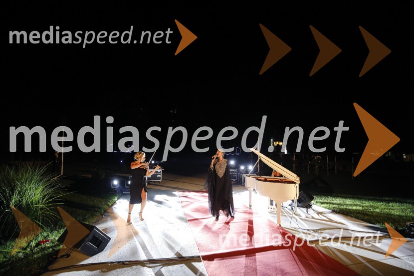  Maša Golob, violinistka;  RAIVEN, pevkaAnin ples 2019