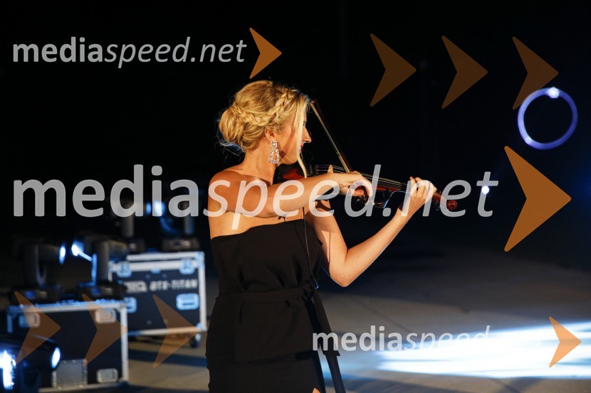  Maša Golob, violinistkaAnin ples 2019