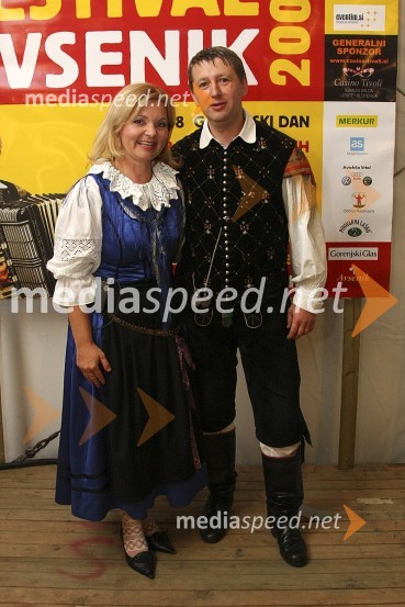 Vera Šolinc in Danilo Lukman, pevca ansambla GašperjiFestival Avsenikov 2008