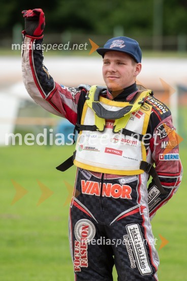 Matej Žagar do osemnajstega naslova