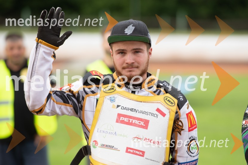 Matej Žagar do osemnajstega naslova