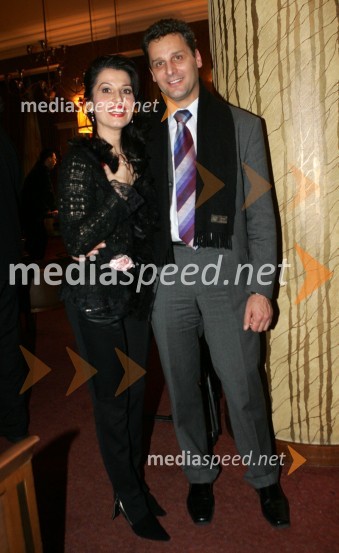 Sopranistka Irena Petkova in Danilo Rošker, direktor SNG Maribor15. obletnica Casino Maribor