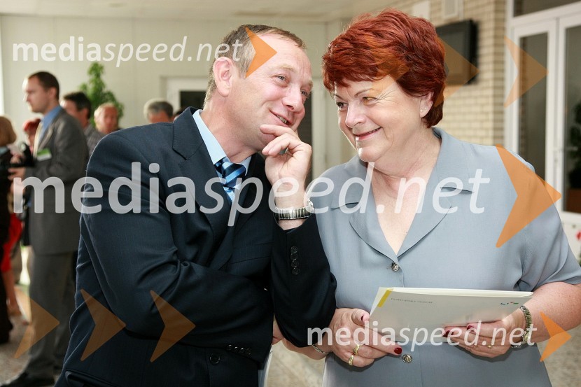 Stane Kocutar, urednik oddaj na Radiu Maribor in Heather Pirjevec, moderatorka na Radiu MariborOtvoritev 46. mednarodnega kmetijsko-živilskega sejma v Gornji Radgoni