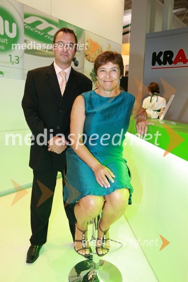 Grega Ermenc, izvršni direktor za trženje Ljubljanske mlekarne d.d. in Cvetana Rijavec, predsednica uprave Ljubljanske mlekarne d.d.Otvoritev 46. mednarodnega kmetijsko-živilskega sejma v Gornji Radgoni