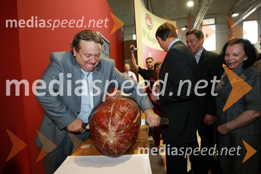 Iztok Jarc, minister za kmetijstvo, gozdarstvo in prehrano RS, dr. Danilo Türk, predsednik Republike Slovenije in soproga Barbara Miklič TürkOtvoritev 46. mednarodnega kmetijsko-živilskega sejma v Gornji Radgoni