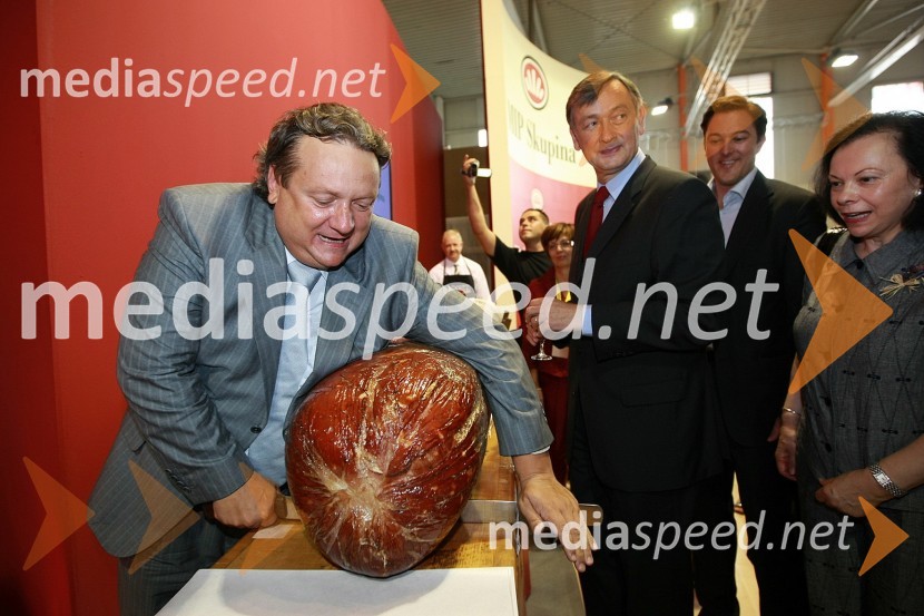 Iztok Jarc, minister za kmetijstvo, gozdarstvo in prehrano RS, dr. Danilo Türk, predsednik Republike Slovenije in soproga Barbara Miklič TürkOtvoritev 46. mednarodnega kmetijsko-živilskega sejma v Gornji Radgoni