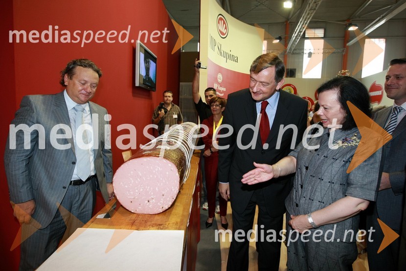 Iztok Jarc, minister za kmetijstvo, gozdarstvo in prehrano RS, dr. Danilo Türk, predsednik Republike Slovenije insoproga Barbara Miklič TürkOtvoritev 46. mednarodnega kmetijsko-živilskega sejma v Gornji Radgoni