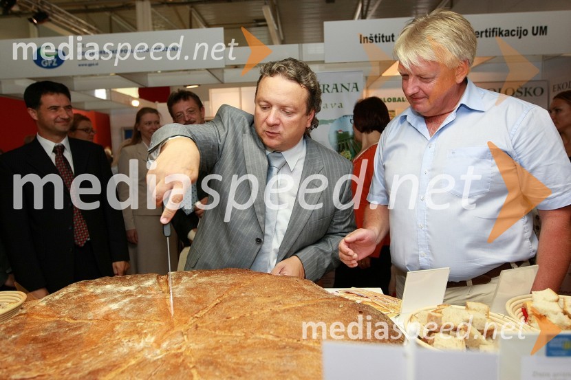 Iztok Jarc, minister za kmetijstvo, gozdarstvo in prehrano RS in Tomaž Blatnik, lastnik Pekarne BlatnikOtvoritev 46. mednarodnega kmetijsko-živilskega sejma v Gornji Radgoni