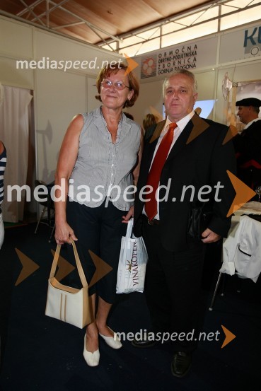 Aleš Kumperščak, direktor Mure z ženoOtvoritev 46. mednarodnega kmetijsko-živilskega sejma v Gornji Radgoni