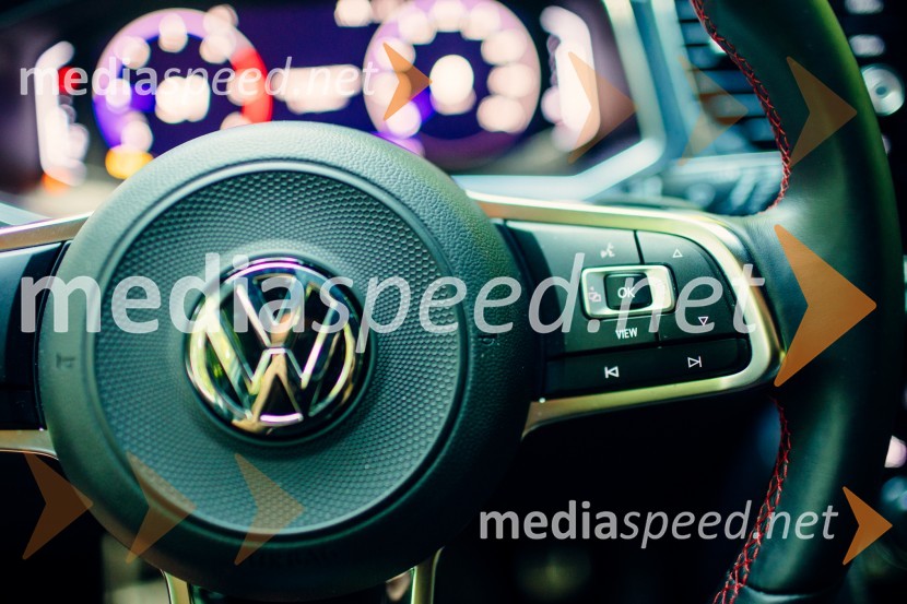 Volkswagen T-Roc Sport 2.0 TDI DSGVolkswagen T-Roc Sport 2.0 TDI DSG, mediaspeed test