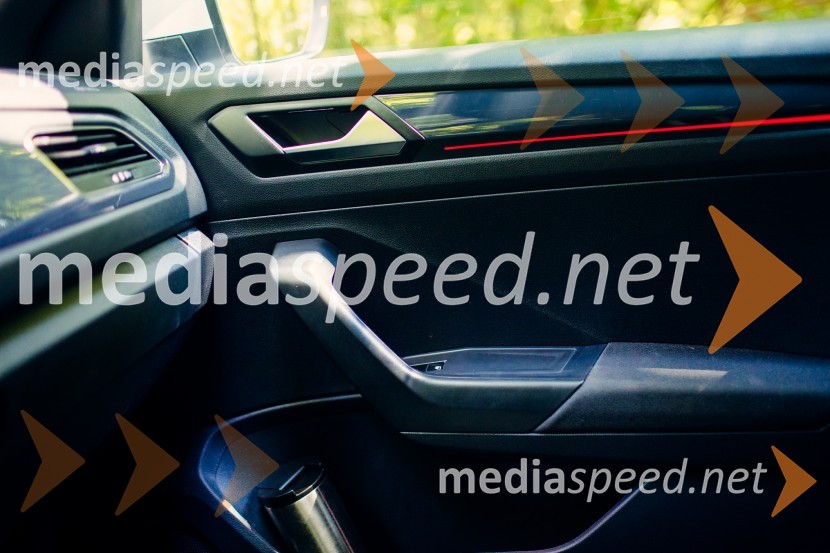 Volkswagen T-Roc Sport 2.0 TDI DSGVolkswagen T-Roc Sport 2.0 TDI DSG, mediaspeed test