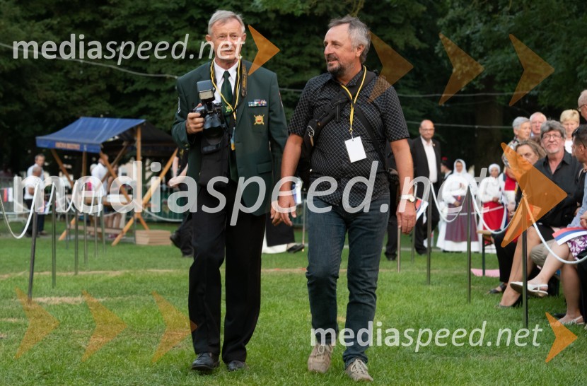  Dani Mauko, fotograf;  ... Državna proslava ob 100. obletnici združitve prekmurskih Slovencev z matičnim narodom