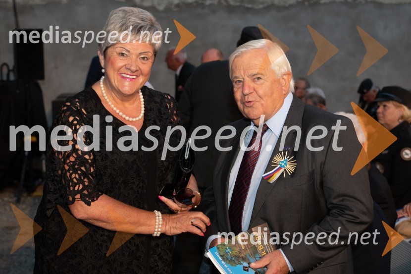  Anica Lipič;  Milan Kučan, nekdanji predsednik Republike SlovenijeDržavna proslava ob 100. obletnici združitve prekmurskih Slovencev z matičnim narodom