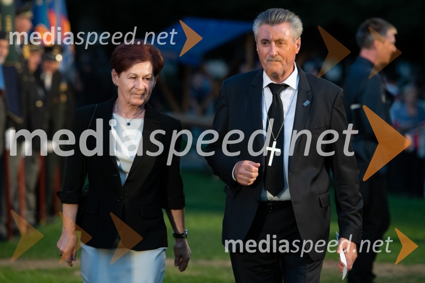  ... ;  Geza Erniša, nekdanji evangeličanski škofDržavna proslava ob 100. obletnici združitve prekmurskih Slovencev z matičnim narodom