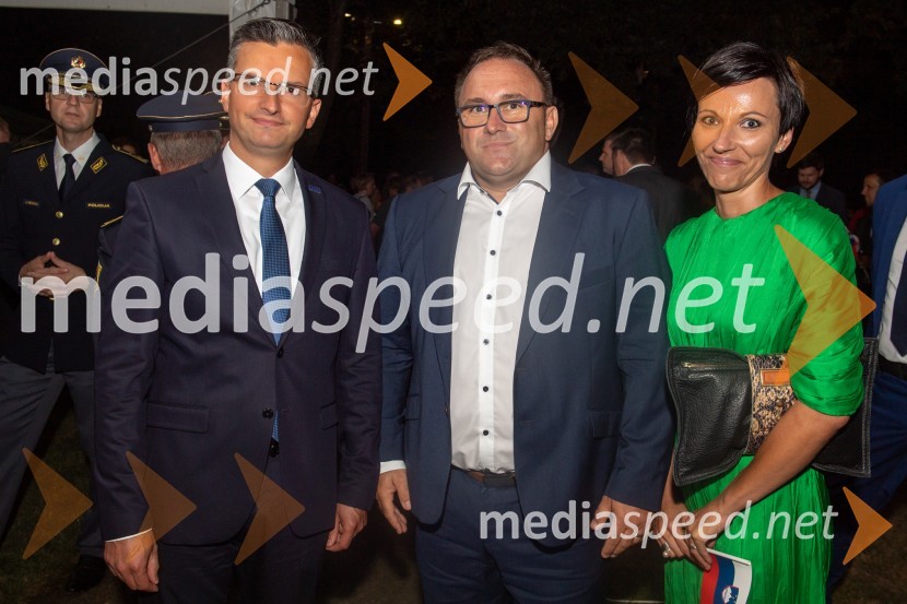  Marjan  Šarec, predsednik Vlade Republike Slovenije;  ... ;  ... Državna proslava ob 100. obletnici združitve prekmurskih Slovencev z matičnim narodom