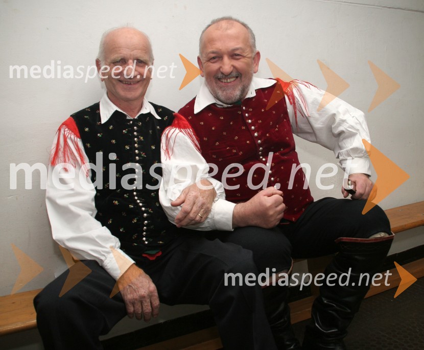 Glasbenika Lojze Slak in Jože Galič20 naj viž narodno zabavne glasbe v dvorani Tabor