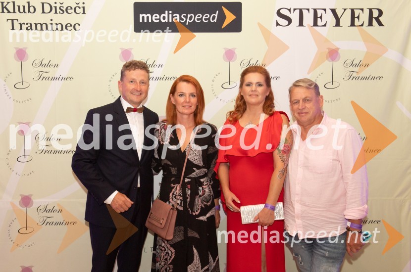  Danilo Steyer,   vinar, Steyer Vina; vinski vitez, predsednik Vinske reprezentance Slovenije;  ... ;  Magda Steyer, Steyer Vina;  Stojan Ščurek, vinarstvo Ščurek, podpredsednik Vinske reprezentance Slovenije10. Salon Traminec 2019