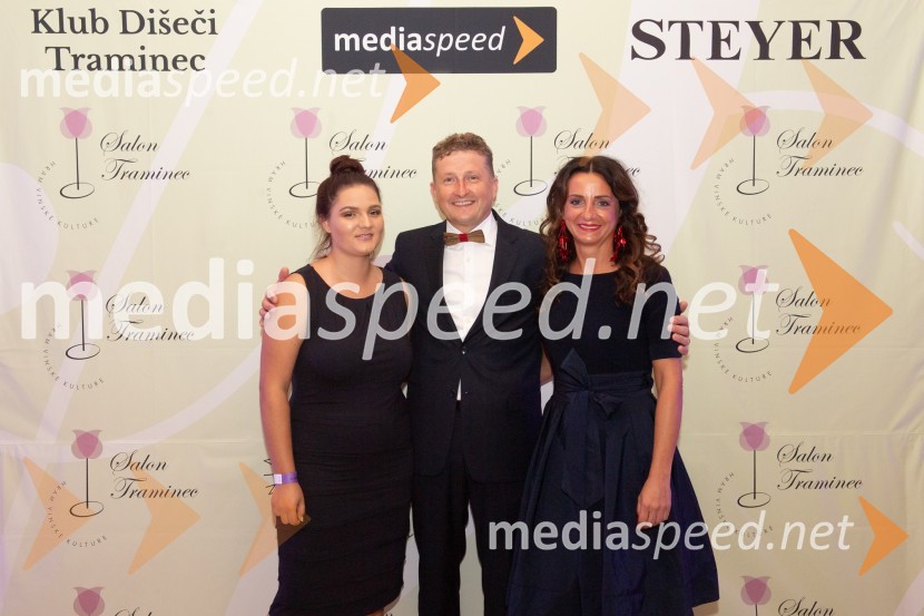  ... ;  Danilo Steyer,   vinar, Steyer Vina; vinski vitez, predsednik Vinske reprezentance Slovenije;  ... 10. Salon Traminec 2019