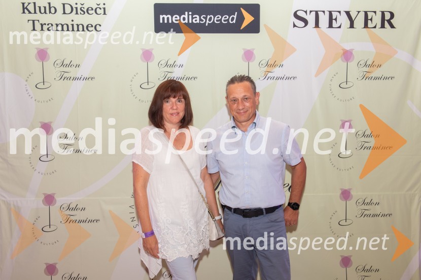   Sabina Kavčič; mag. Peter Kavčič, lastnik podjetja Comtec, član Rotary kluba Maribor, član nadzorni svet Fundacija Leona Štuklja10. Salon Traminec 2019