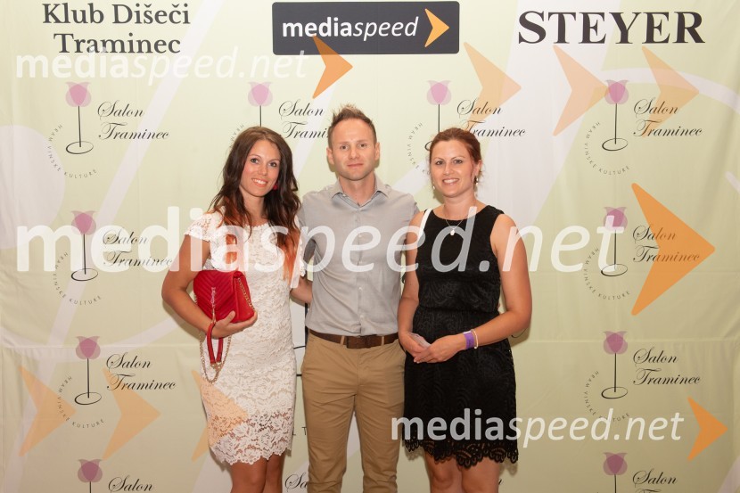  Milena Medenjak;  Mitja Zorman, direktor, TiAmo - točeni parfumi;  ... 10. Salon Traminec 2019