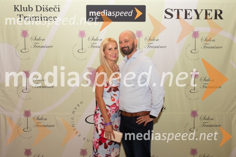  Natalija Cvetko, vodja projektov, Mediaspeed;  Srečko Štagar, ZTKK10. Salon Traminec 2019