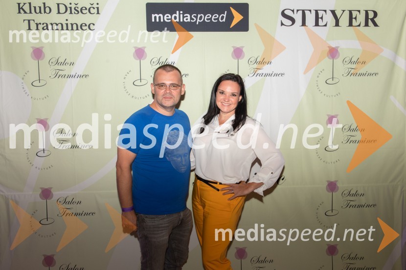  Alan Kavčič, predstavnik za odnose z javnostmi SNG Maribor;  Alenka Gotar, operna pevka10. Salon Traminec 2019