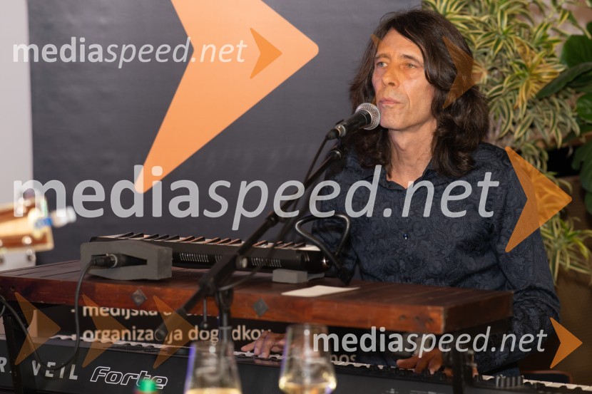  Davor Klarič, član skupine Elevators10. Salon Traminec 2019