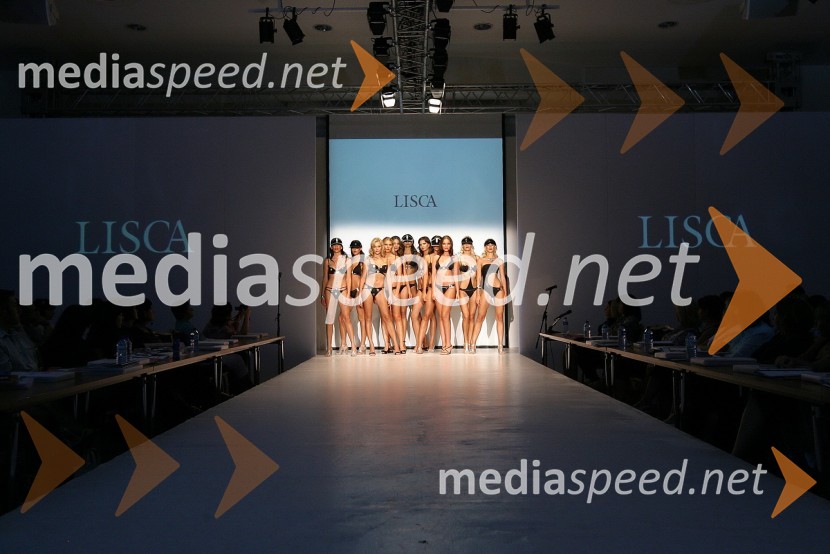 Defile manekenkPredstavitev kolekcije Lisca za sezono pomlad-poletje 2009