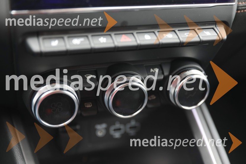 Renault Clio, slovenska predstavitev