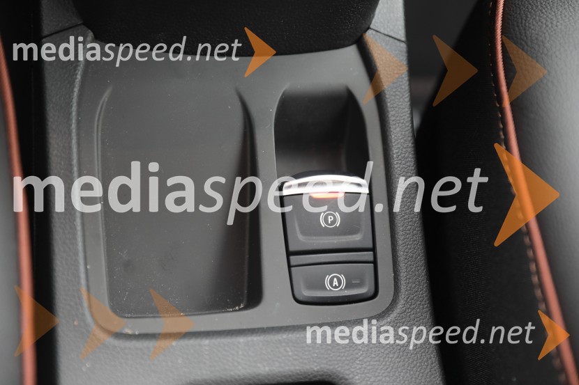 Renault Clio, slovenska predstavitev