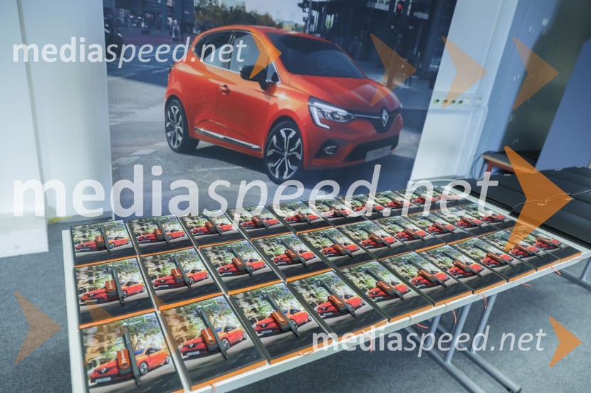 Renault Clio, slovenska predstavitev