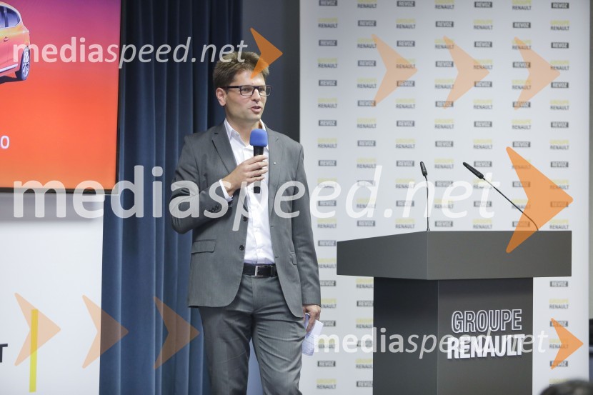 Renault Clio, slovenska predstavitev