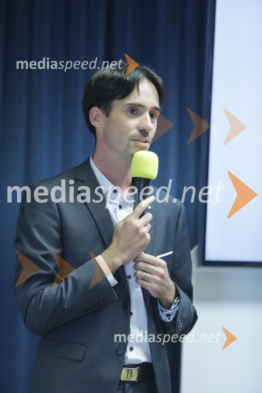  Francois Delion, generalni direktor, Renault Nissan AdriaticRenault Clio, slovenska predstavitev