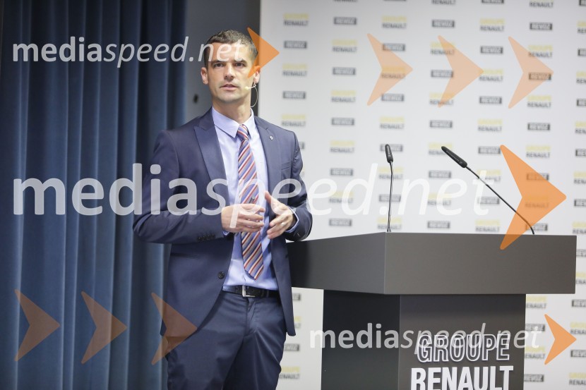 Renault Clio, slovenska predstavitev