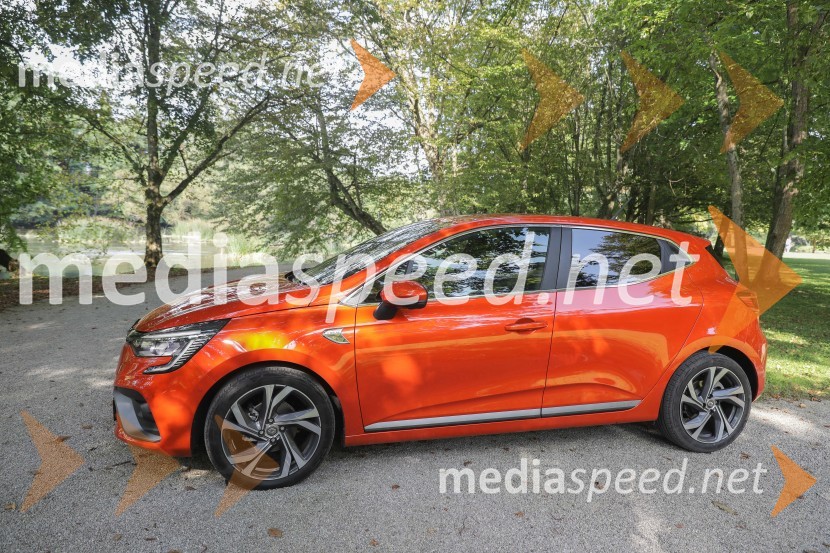 Renault Clio, slovenska predstavitev