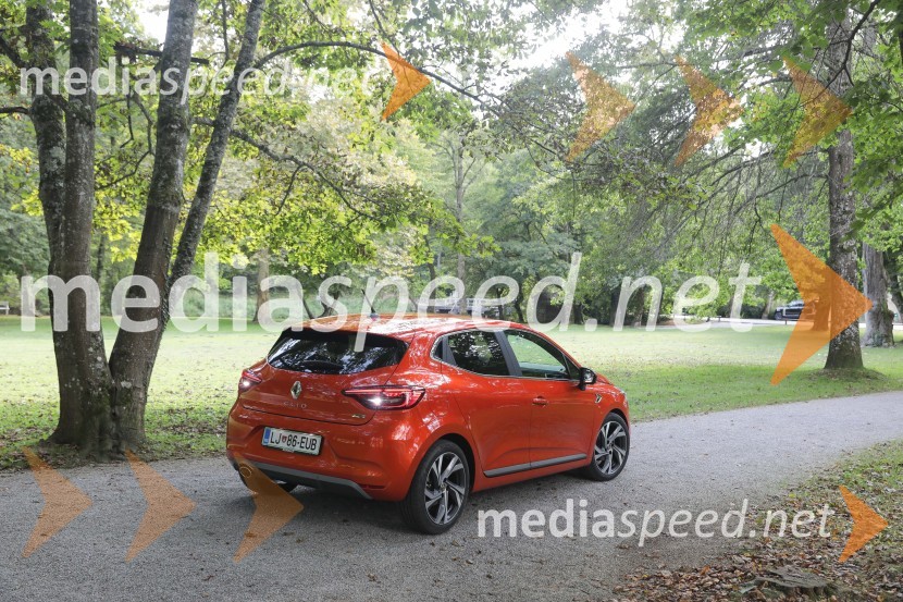 Renault Clio, slovenska predstavitev