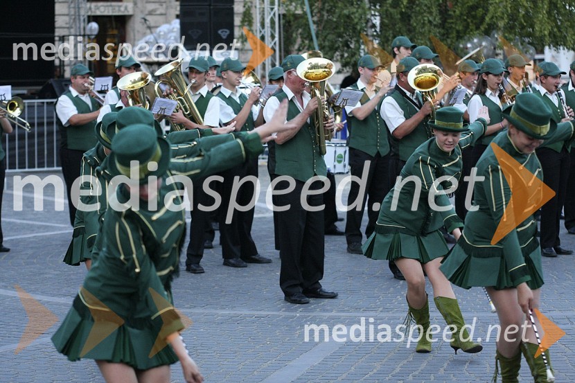 Sprejem slovenske olimpijske reprezentance v Ljubljani - Mažoretke LaškoSprejem slovenske olimpijske reprezentance v Ljubljani