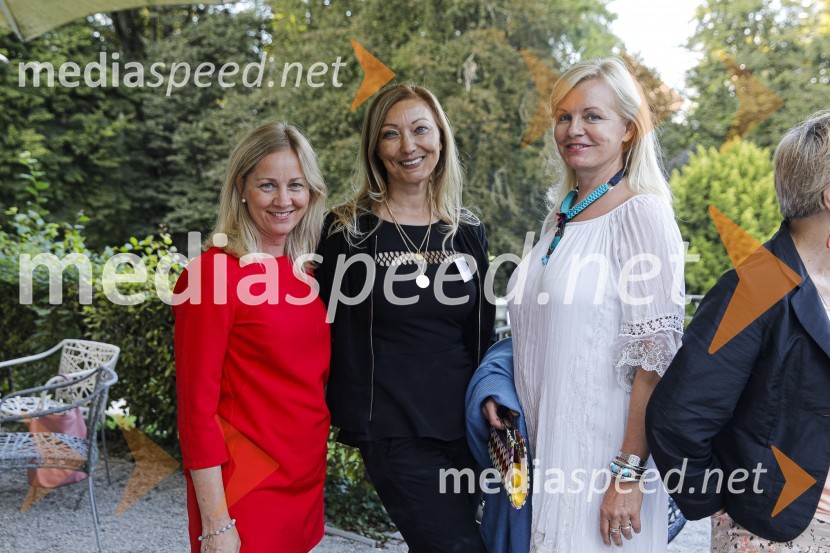  Mateja Kodermac, vodja pospeševanja prodaje, Union hoteli d.d.;  Lara Burazer, jezikoslovka in prevajalka, soorganizatorka WEF Slovenia 2020;  Andreja  Medvedič, lastnica in direktorica Sense Wellness ClubaČajanka mednarodnega foruma WEF (Women Economic Forum)