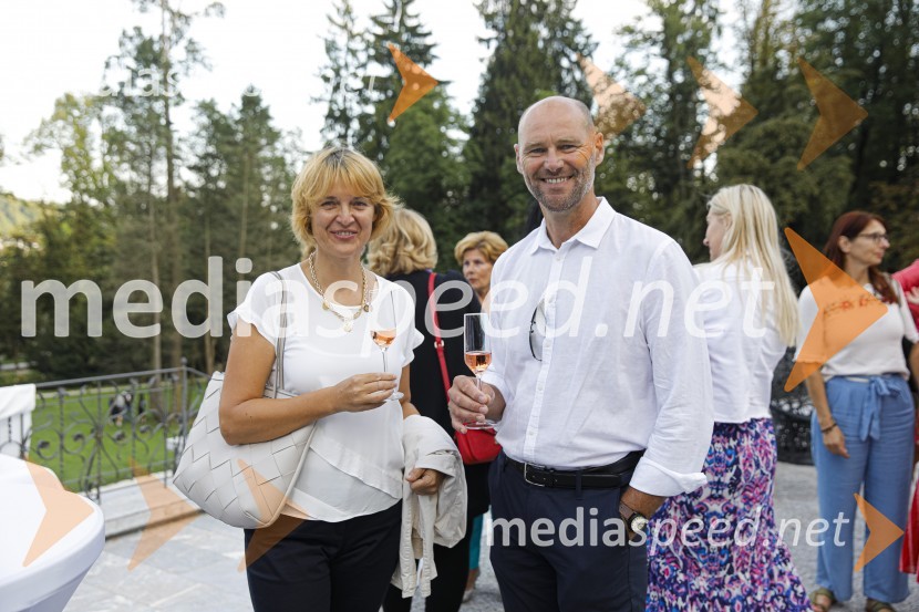 Čajanka mednarodnega foruma WEF (Women Economic Forum)