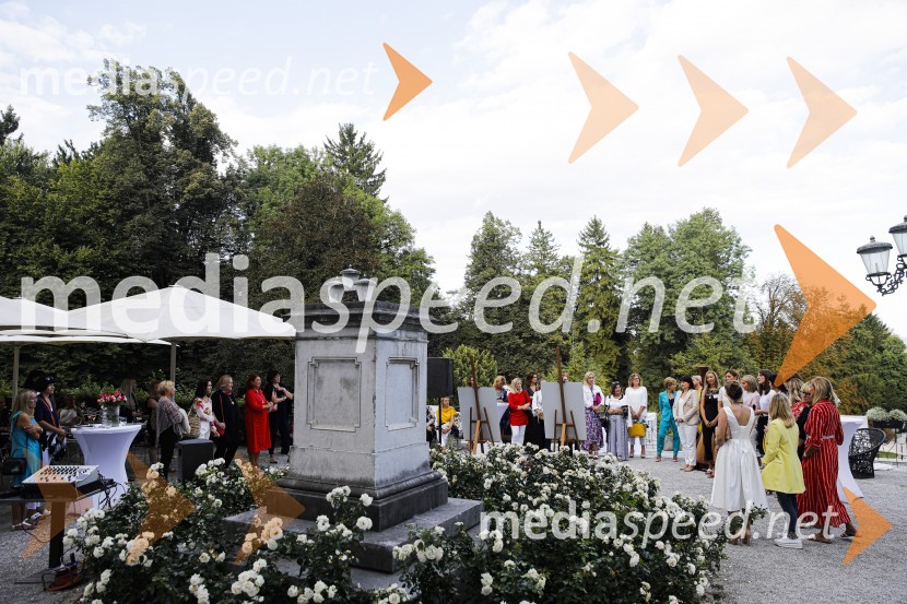 Čajanka mednarodnega foruma WEF (Women Economic Forum)