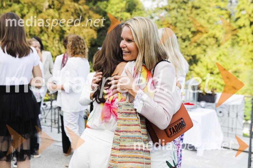  ... ; dr. Saša Božič, Koordinatorka projekta WEF Slovenia 2020 in Executive CoachinjaČajanka mednarodnega foruma WEF (Women Economic Forum)