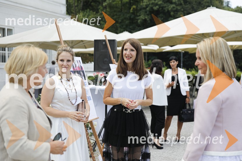  ... ;  Nana Šumarda Slavnič;  Andreja Cepuš, predsednica ALL Ladies League Slovenia; dr. Saša Božič, Koordinatorka projekta WEF Slovenia 2020 in Executive CoachinjaČajanka mednarodnega foruma WEF (Women Economic Forum)