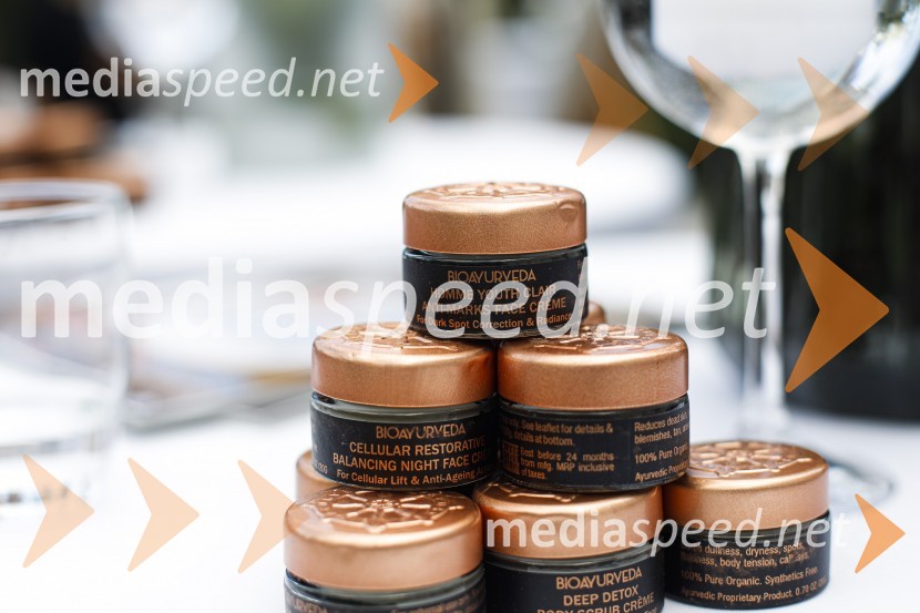 Čajanka mednarodnega foruma WEF (Women Economic Forum)