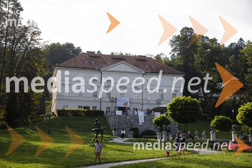 Čajanka mednarodnega foruma WEF (Women Economic Forum)