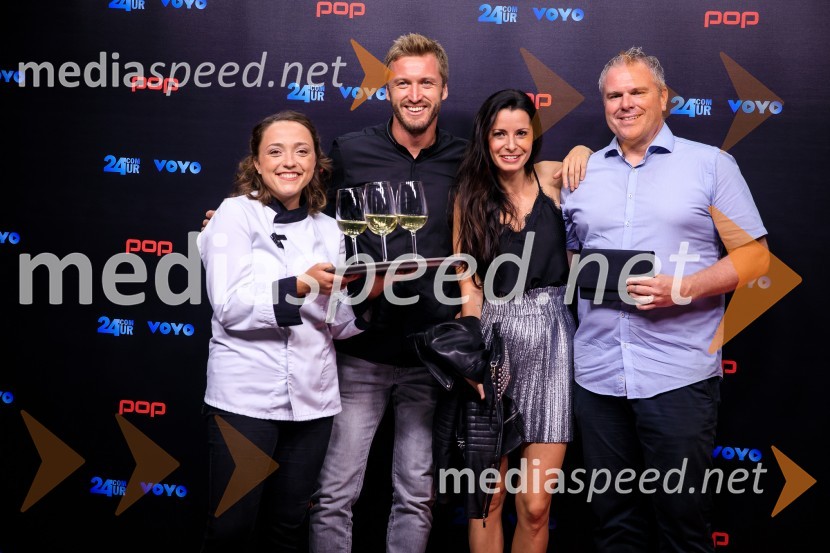  ... ;  Denis Avdić, voditelj;  Jana Morelj, radijska in TV voditeljica;  ... POP Promenada 2019