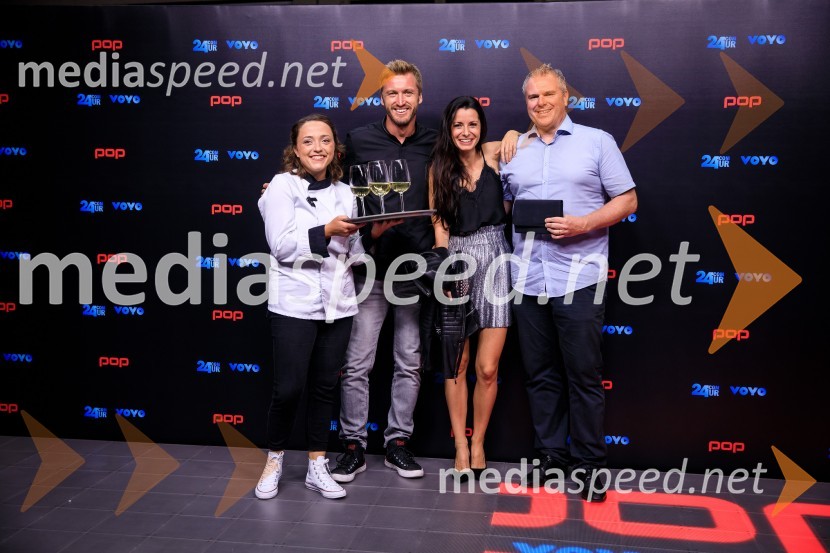  ... ;  Denis Avdić, voditelj;  Jana Morelj, radijska in TV voditeljica;  ... POP Promenada 2019