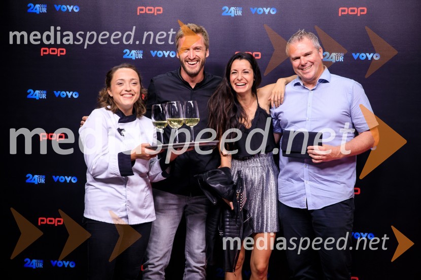  ... ;  Denis Avdić, voditelj;  Jana Morelj, radijska in TV voditeljica;  ... POP Promenada 2019