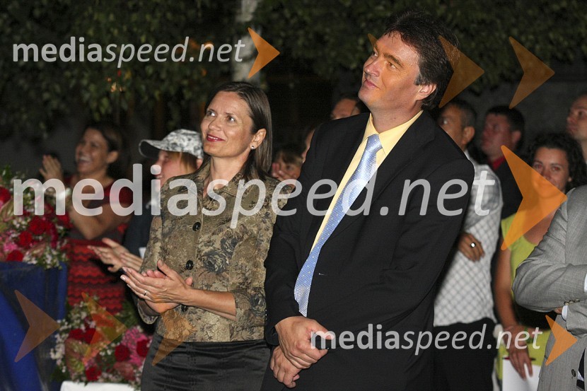 Dr. Milan Zver, minister za šolstvo in šport s spremljevalko Andrejo ValičSprejem slovenske olimpijske reprezentance v Ljubljani