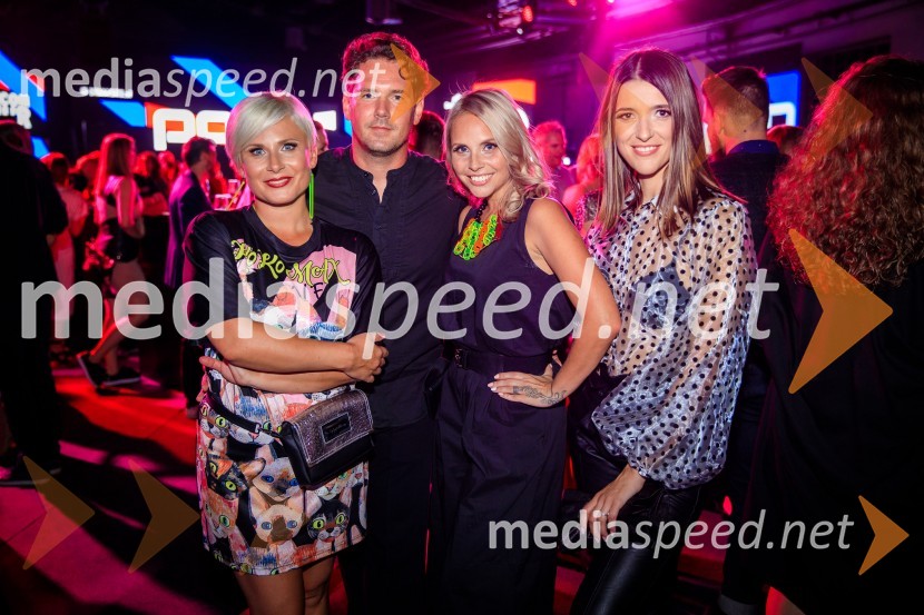  Ana  Praznik, voditeljica oddaje, Delovna akcija;  ... ;  Tinkara Fortuna , nekdanja članica skupine Bepop;  Alenka Husić, pevkaPOP Promenada 2019