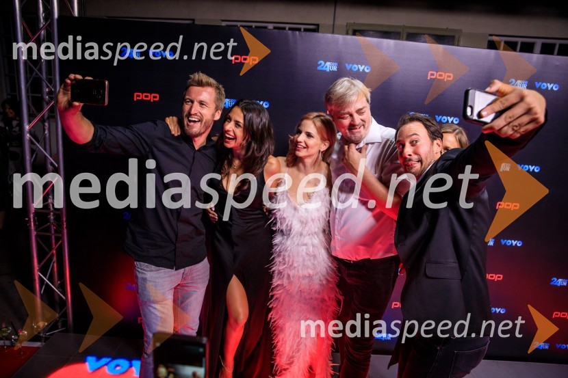  Denis Avdić, voditelj;  Lara Komar, igralka;  Lea Sirk, pevka;  Marko Miladinović - Mile, igralec;  Rok Kunaver, igralecPOP Promenada 2019